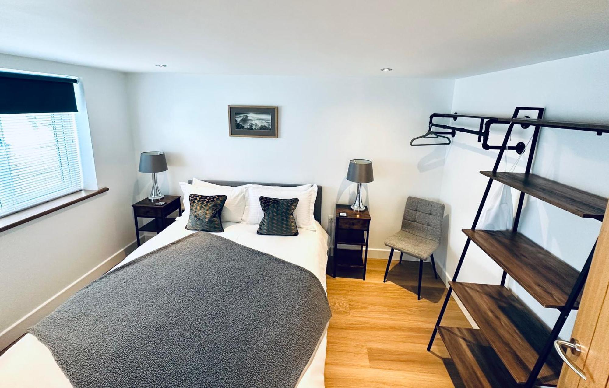 The West Wing Villa Devizes Bagian luar foto
